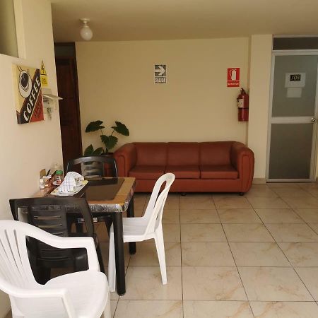 Hotel Residencial Mamamia Tacna Esterno foto