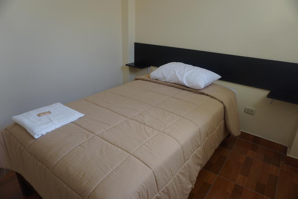 Hotel Residencial Mamamia Tacna Esterno foto